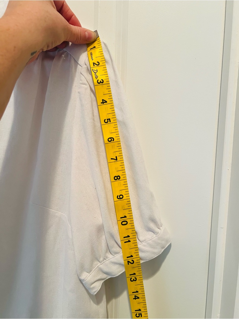 Belk — The Limited White Band-Collar Button Down Puff Sleeve Blouse - Picture 6 of 9